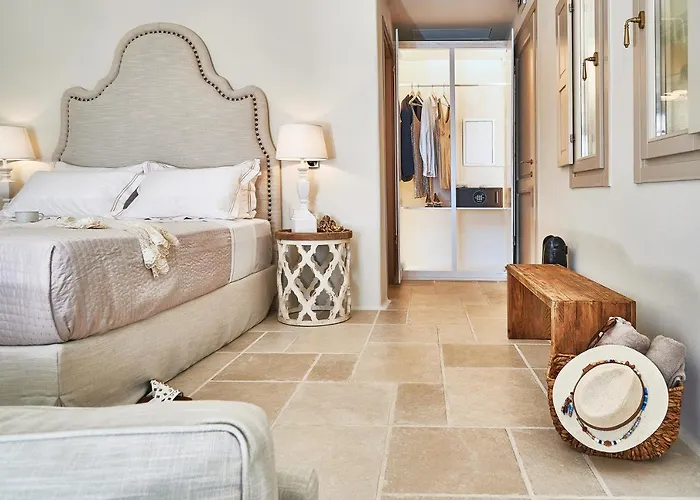 Aqua Mykonos - Adults Only トゥルロス